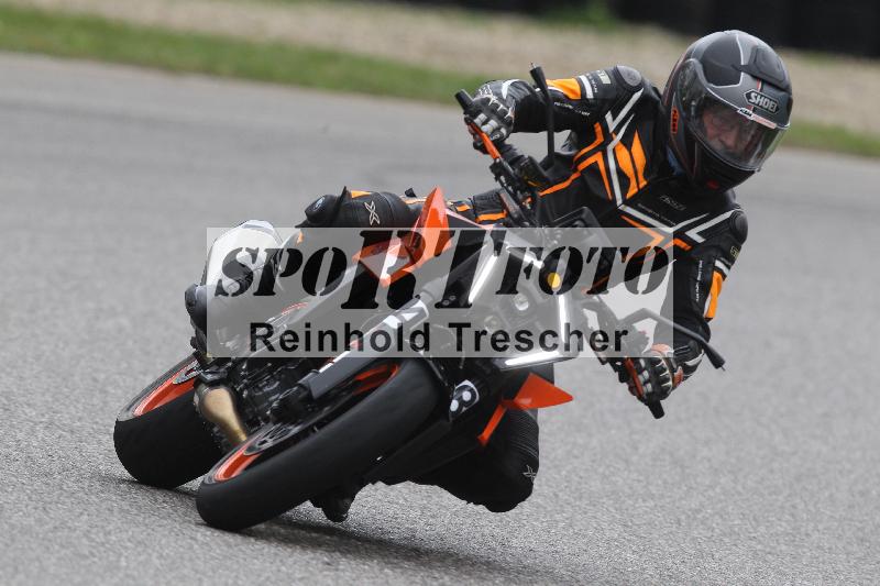 Archiv-2025/10 23.04.2025 Cornu Master School ADR/rot-rouge/48